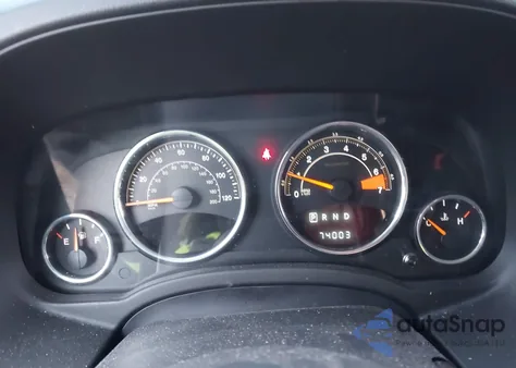 2016 Jeep Compass Latitude z USA, uszkodzony, nr VIN 1C4NJDEBXGD719019